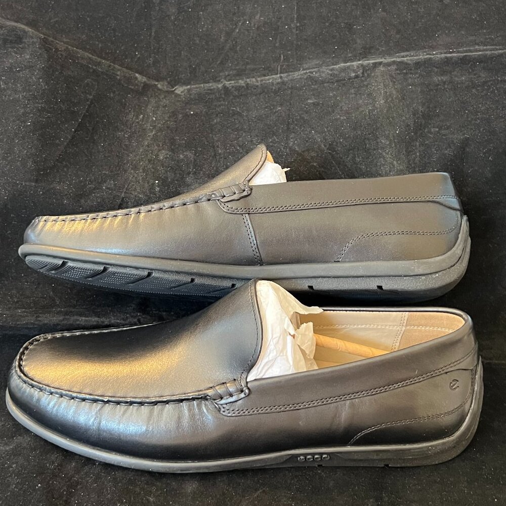 Ecco Black Leather Slip-On Loafers
